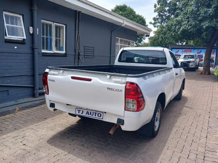 2021-Toyota-Hilux-20-VVTi-Single-Cab_6