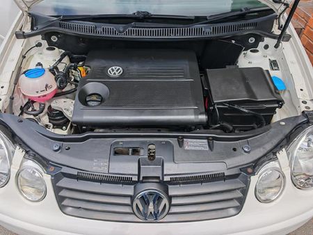 2005-Volkswagen-Polo-Classic-16-Comfortline_13