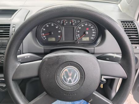 2005-Volkswagen-Polo-Classic-16-Comfortline_8