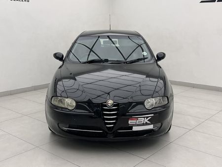 2005-Alfa-Romeo-147-16-5-dr-Twin-Spark_1