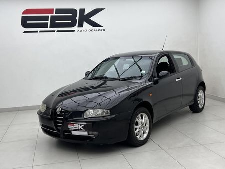 2005-Alfa-Romeo-147-16-5-dr-Twin-Spark_2