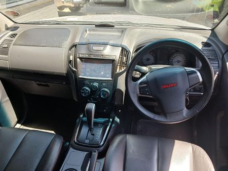 2022-Isuzu-D-Max-250-HO-X-Rider-Auto-Double-Cab_9
