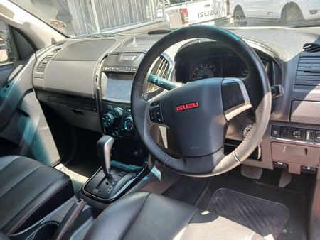2022-Isuzu-D-Max-250-HO-X-Rider-Auto-Double-Cab_6