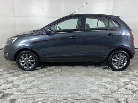2017-TATA-Bolt-12T-XT-5-dr_7