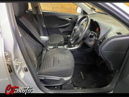 2008-Toyota-Corolla-16-Professional_10