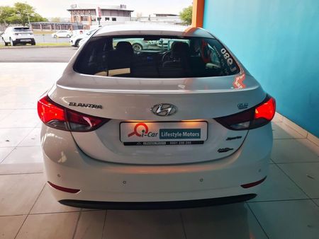 2016-Hyundai-Elantra-16-Premium_3