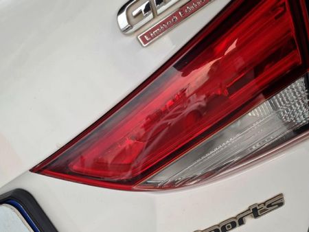 2016-Hyundai-Elantra-16-Premium_4
