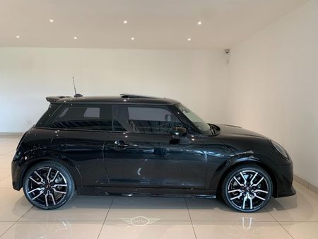 2025-MINI-Hatch-Cooper-S-Auto_1