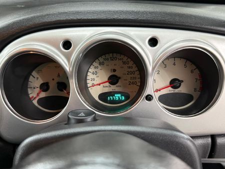 2002-Chrysler-PT-Cruiser-20_9