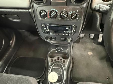 2002-Chrysler-PT-Cruiser-20_8