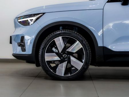 2024-Volvo-C40-Recharge-Twin-Pure-Electric_19