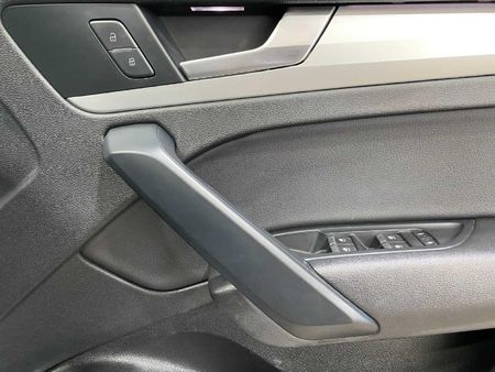 2020-Audi-Q5-20-TDI-quattro-Auto-40-TDI_12
