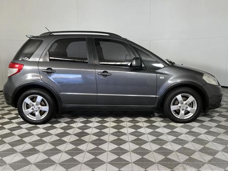 2012-Suzuki-SX4-20-AWD_13