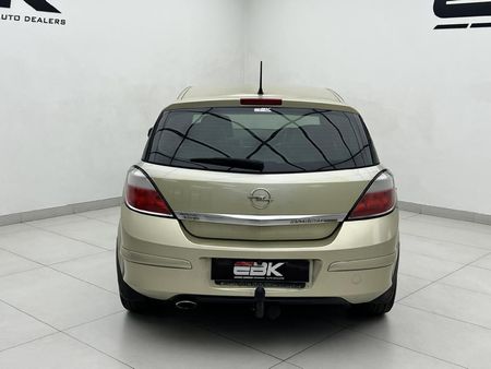 2006-Opel-Astra-20-GSi_4