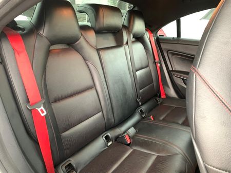 2014-Mercedes-AMG-CLA-45-AMG_14