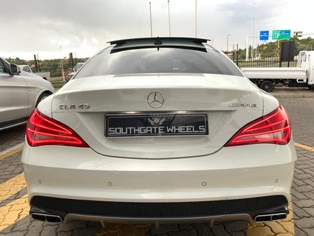 2014-Mercedes-AMG-CLA-45-AMG_3