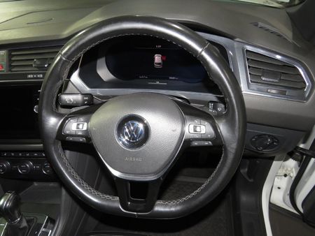 2020-Volkswagen-Tiguan-Allspace-20-TDI-Comfortline-4Motion-Auto_16
