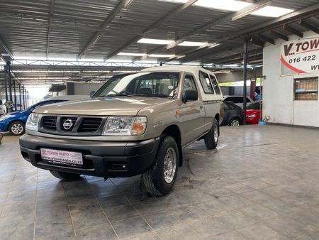 2005-Nissan-NP300-20i-LWB-Single-Cab_2
