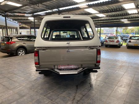 2005-Nissan-NP300-20i-LWB-Single-Cab_4