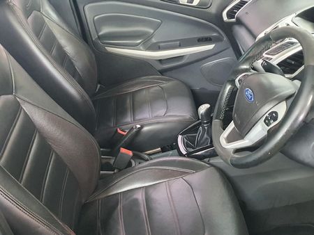 2013-Ford-EcoSport-10-EcoBoost-Titanium_12