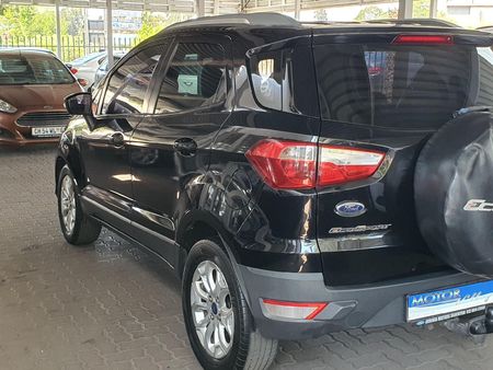 2013-Ford-EcoSport-10-EcoBoost-Titanium_4