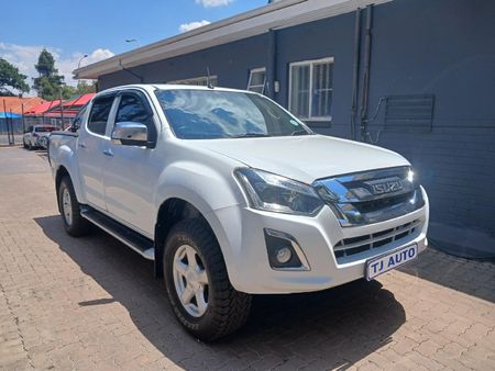 2015-Isuzu-KB-300-D-Teq-LX-4x4-Double-Cab_2