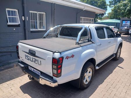 2015-Isuzu-KB-300-D-Teq-LX-4x4-Double-Cab_5