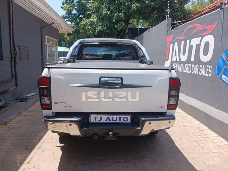 2015-Isuzu-KB-300-D-Teq-LX-4x4-Double-Cab_6