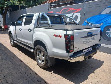 2015-Isuzu-KB-300-D-Teq-LX-4x4-Double-Cab_7