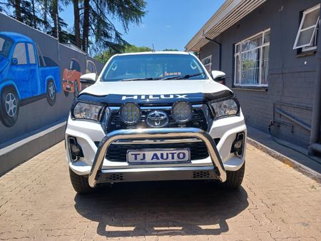 2017-Toyota-Hilux-24-GD-6-Raised-Body-SRX-Extended-Cab_3