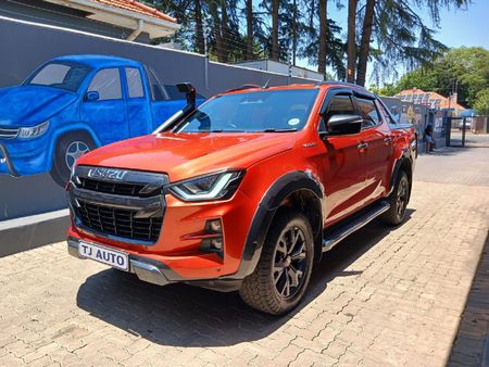 2023-Isuzu-D-Max-30-DDI-V-Cross-HR-4x4-Auto-Double-Cab_0