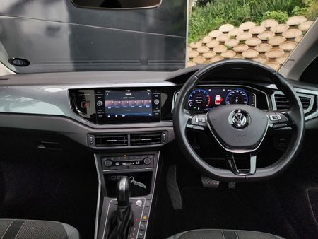 2020-Volkswagen-Polo-10-TSI-Highline-Auto-85kW_11