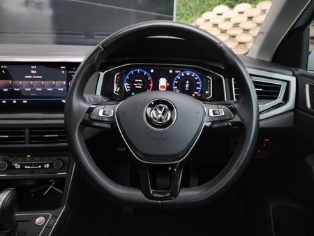 2020-Volkswagen-Polo-10-TSI-Highline-Auto-85kW_12