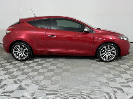 2013-Renault-Megane-14-TCe-GT-Line-Coupe-3-dr_4