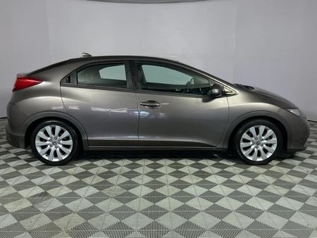 2012-Honda-Civic-18-Executive-5-dr-Auto_13