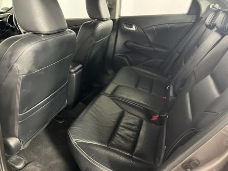 2012-Honda-Civic-18-Executive-5-dr-Auto_3