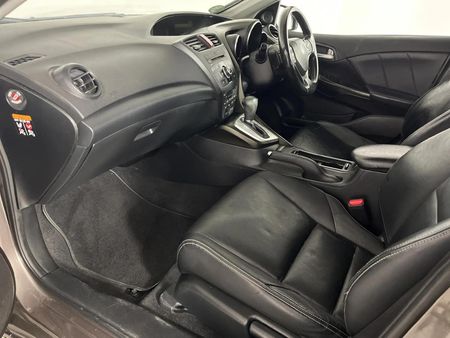 2012-Honda-Civic-18-Executive-5-dr-Auto_8