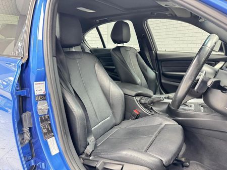 2013-BMW-3-Series-320i-M-Sport-Auto_10
