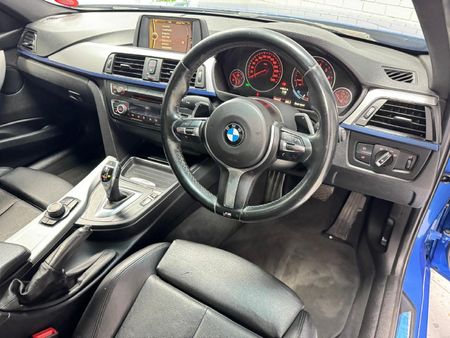 2013-BMW-3-Series-320i-M-Sport-Auto_8
