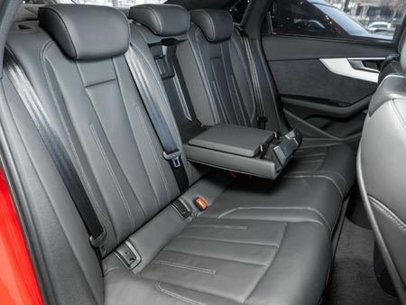 2025-Audi-A4-Black-Edition-S-Tronic-35-TFSI_8