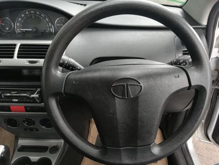 2016-TATA-Indica-2016-Tata-Indica-14-vista-safire_16