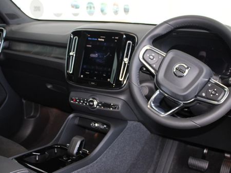 2024-Volvo-C40-Recharge-Twin-Pure-Electric_9