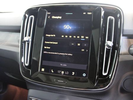 2024-Volvo-C40-Recharge-Twin-Pure-Electric_16