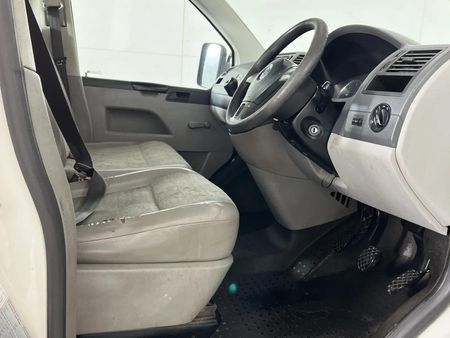 2013-Volkswagen-Transporter-T5-20-TDI-75kW-LWB-Single-Cab_7