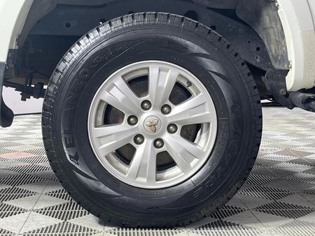 2014-Mitsubishi-Triton-25-DI-D-ClubCab-Single-Cab_5