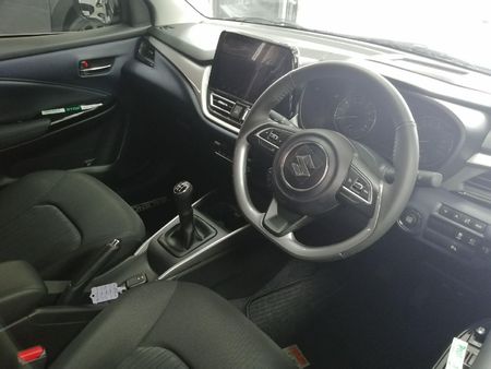 2025-Suzuki-Baleno-15-GLX_6