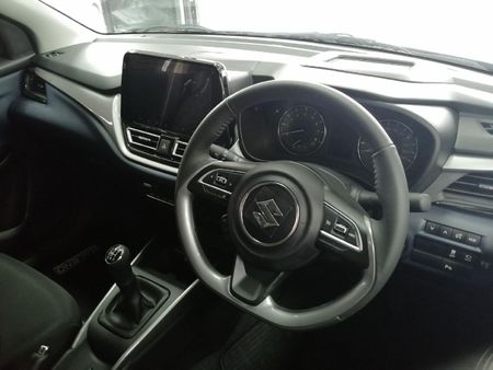 2025-Suzuki-Baleno-15-GLX_7