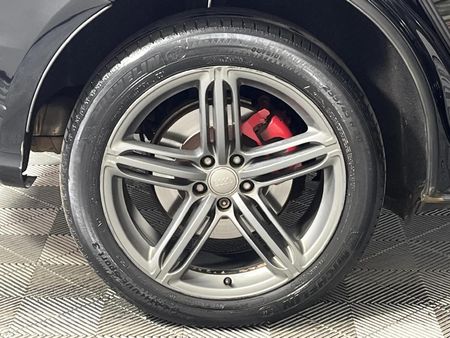 2013-Audi-Q5-30-TDI-quattro-SE-Auto_7