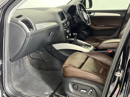 2013-Audi-Q5-30-TDI-quattro-SE-Auto_8