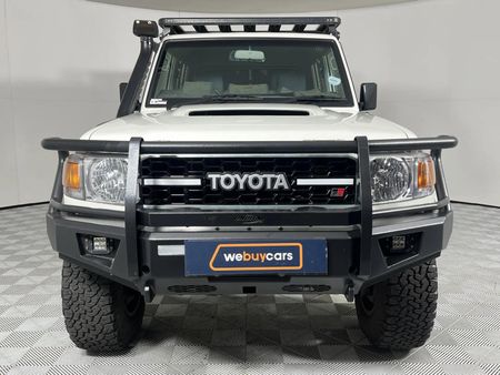 2023-Toyota-Land-Cruiser-79-45-D-Double-Cab_10